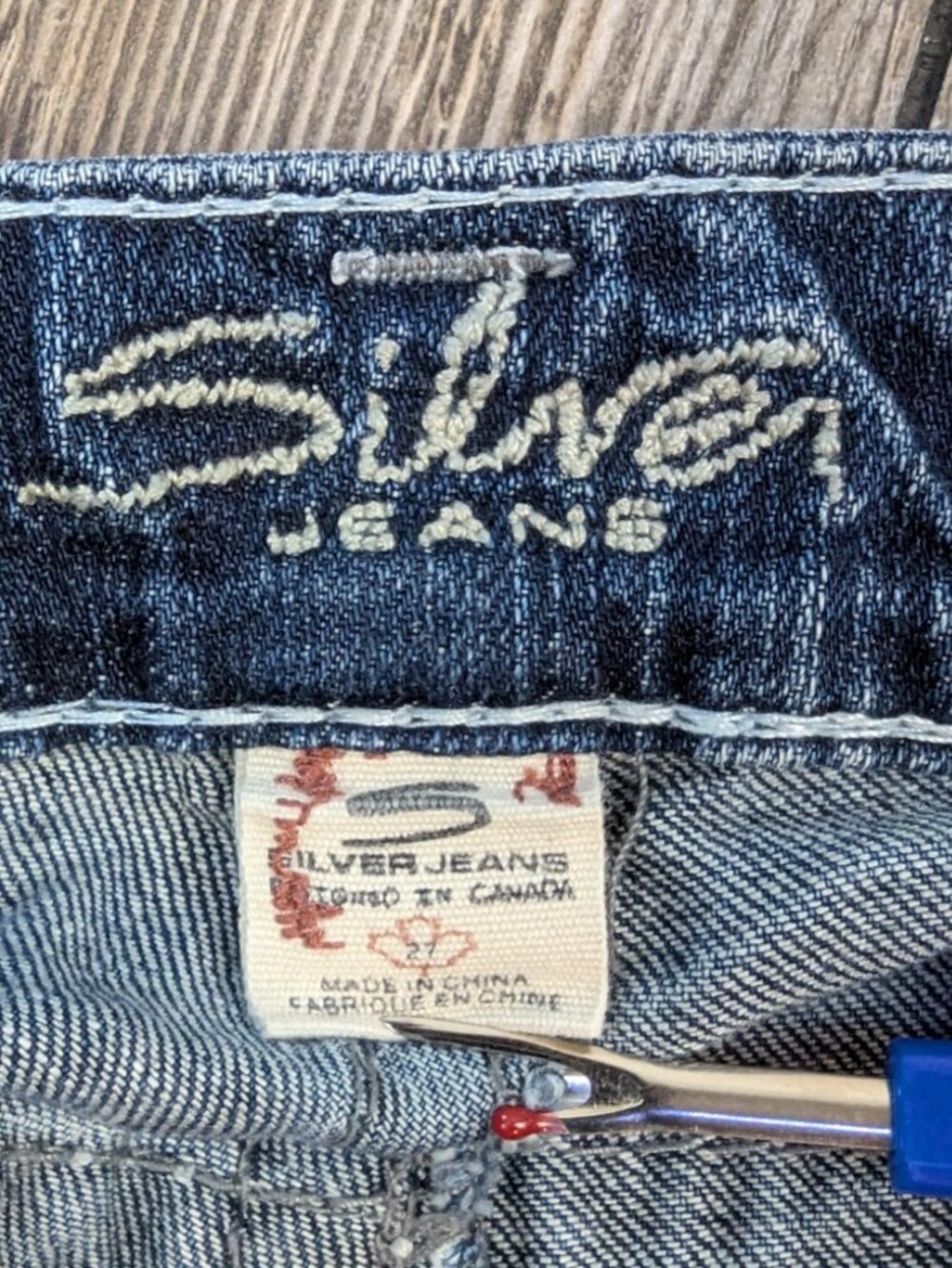 Silver Jeans Co. W27 Frances Flare Distressed Denim Jeans - Picture 7 of 10